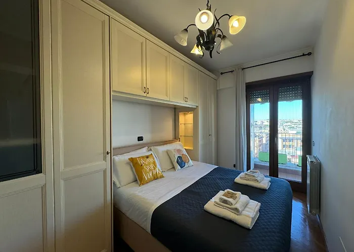 View In Ostiense With Balcony Daire Roma