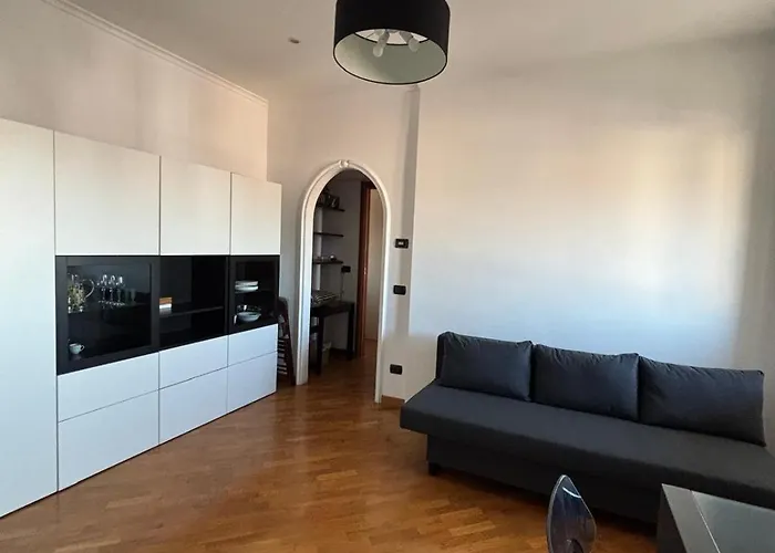 Daire View In Ostiense With Balcony